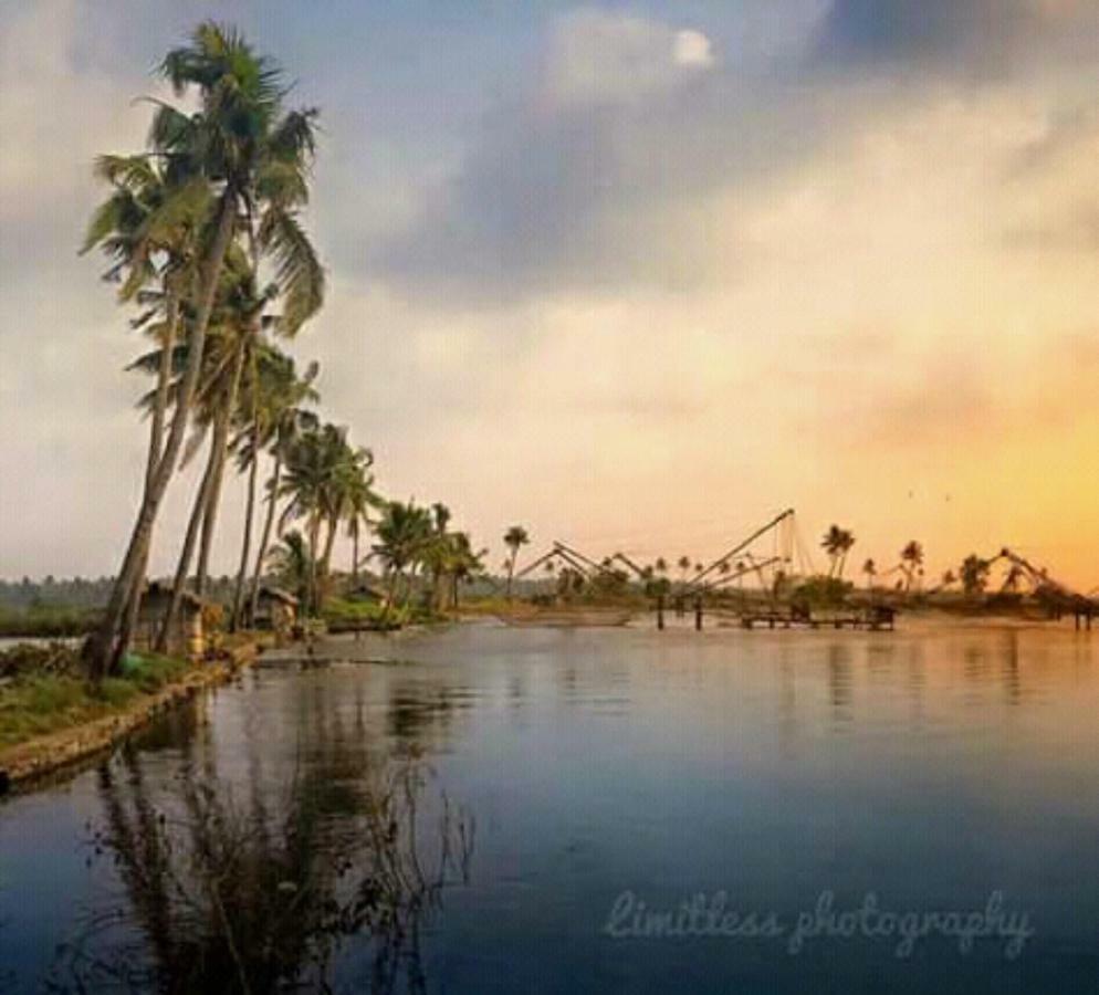 Rajatheeram Beach Homestay & Backwater Cruise Alleppey Alappuzha Kültér fotó